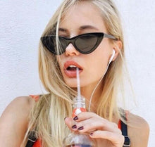 Load image into Gallery viewer, Vintage Style Cateye Sunglasses
